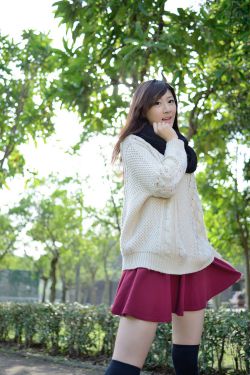 女人在上面摇高潮视频