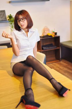草莓丝瓜芭乐鸭脖奶茶